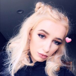 Meet your Posher, Talia